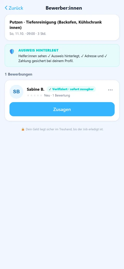 App-Screen „Bewerber:innen“: eine Bewerbung mit dem Knopf „Zusagen“